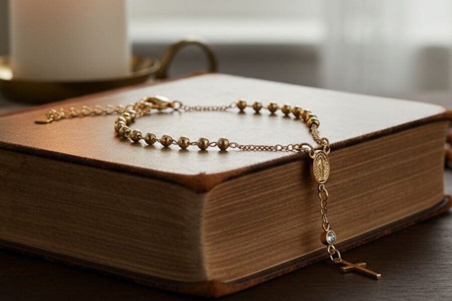 Pulseira de Terço Banhada a Ouro