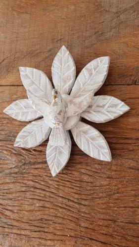 Divino Espírito Santo Decoração de Parede em Madeira - Artesanato Religioso para Cerimônias - 16 x 16 cm Divino Espírito Santo Decoração de Parede em Madeira - Artesanato Religioso para Cerimônias - 16 x 16 cm